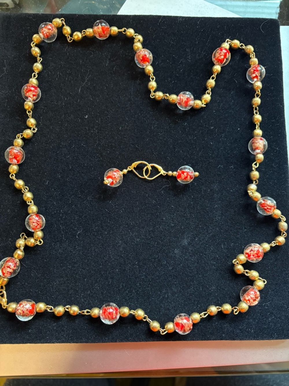 Source Unknown Gold-Tone Necklace and Red Bead Earrings Set